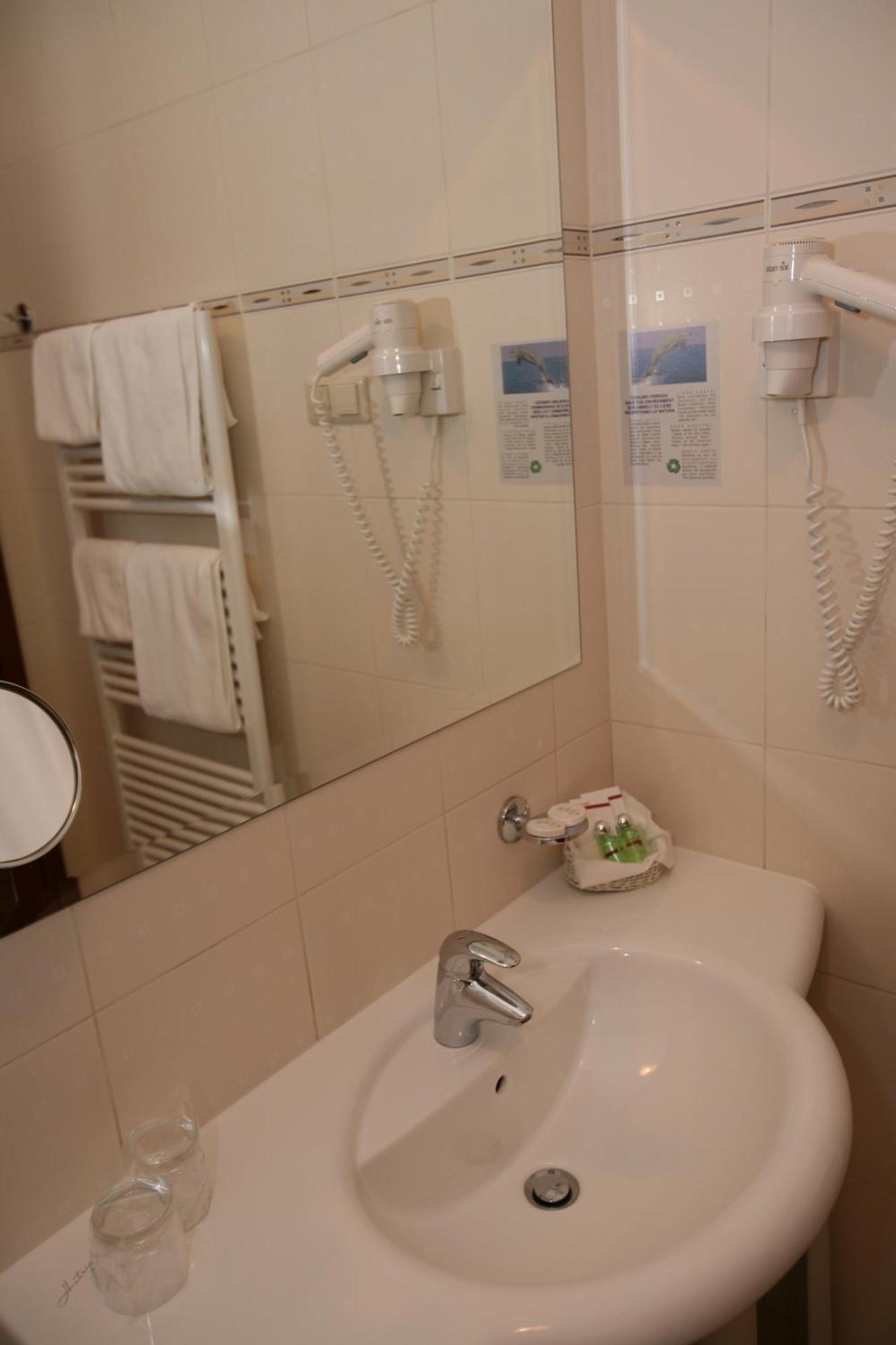 Spa & Wellness Hotel Pinia Малинска Екстериор снимка