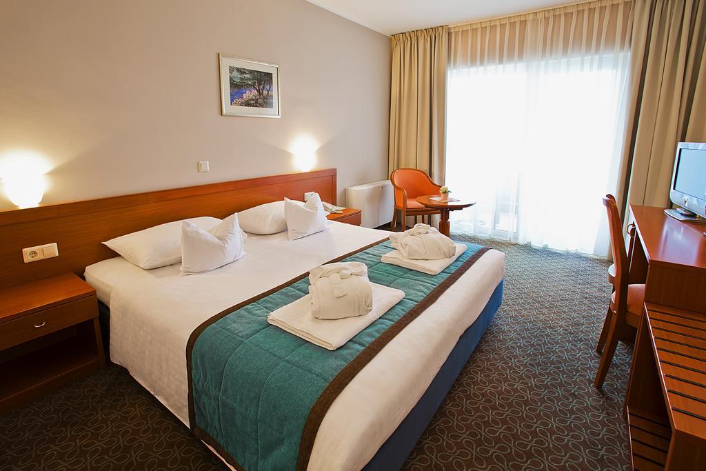 Spa & Wellness Hotel Pinia Малинска Стая снимка