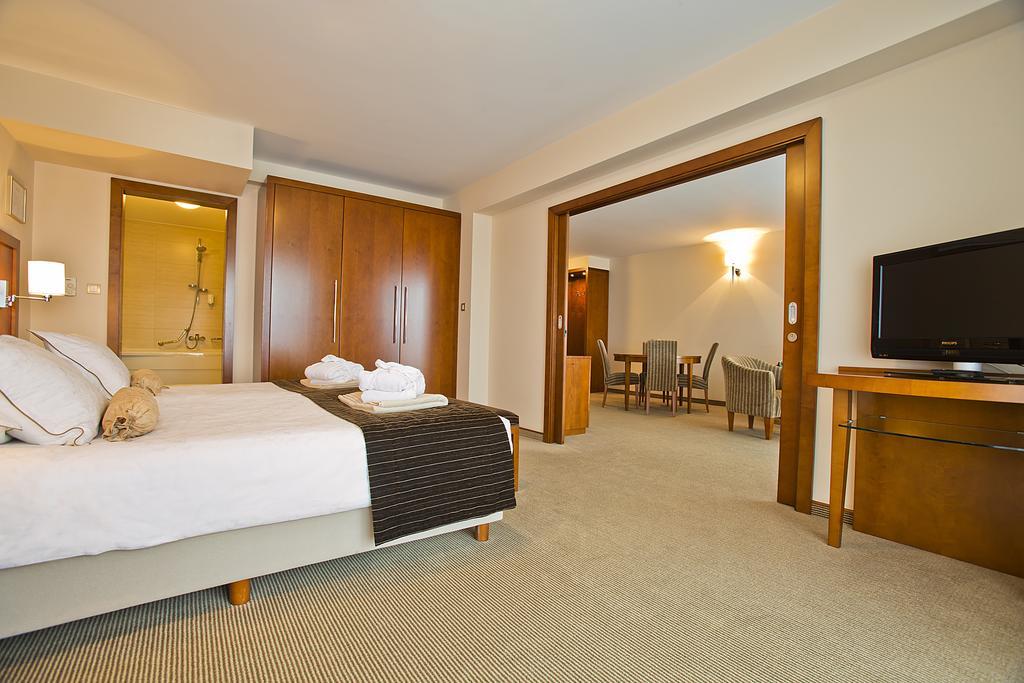 Spa & Wellness Hotel Pinia Малинска Стая снимка